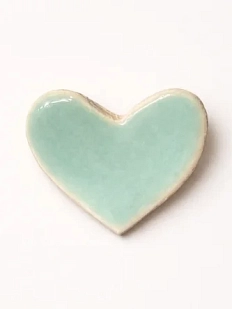 Брошь ручной работы Elizabeth Madar Сердце, мятная, керамика