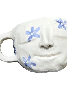 Кружка ручной работы с крупными синими цветами «Лицо» , керамика, 250 мл