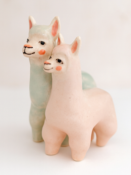 Статуэтка керамическая ручной работы «Ламы», розово-голубая, фото 1.