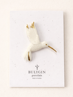 Брошь ручной работы Bulygin «Колибри», бело-золотистая, фарфор