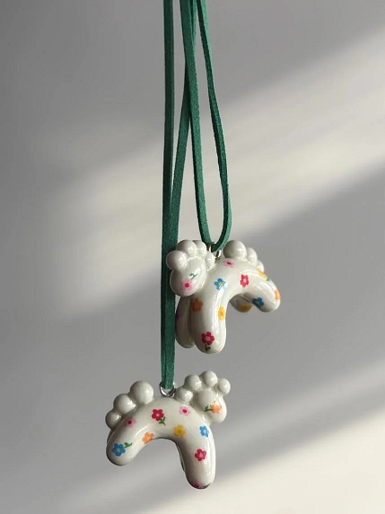 Подвеска ручной работы Счастливые истории «Лошадка» с цветами, полимерная глина, фото 3.