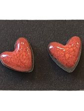 Серёжки-гвоздики ручной работы Мария Гордеева Сердечки, керамика, бледно-красные
