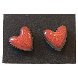 Серёжки-гвоздики ручной работы Сердечки, керамика, бледно-красные 