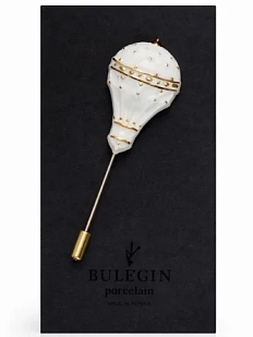 Брошь ручной работы Фарфор Булыгина «Аэростат», бело-золотистая