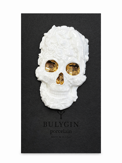 Брошь ручной работы Bulygin «Череп» большая, фарфор, бело-золотистая, фото 1.