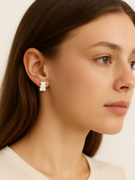 Сережки-гвоздики «Мармеладные мишки», белые, фарфор, фото 3.