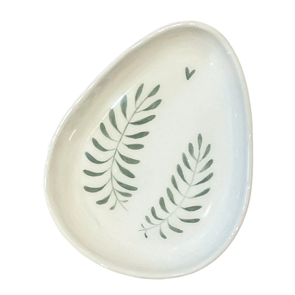 Блюдце Августа с двумя зелёными веточками, белое, фото 2.