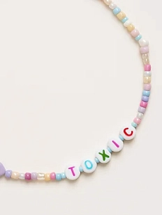 Чокер ручной работы Радость Рядом с надписью «Toxic», бисер