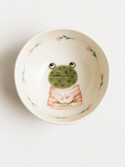 Пиала ручной работы с росписью внутри Лягушка с розовыми цветами, белая, фарфор, 10 см, фото 1.