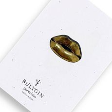 Брошь ручной работы Bulygin «Губы», фарфор, чёрно-золотистая