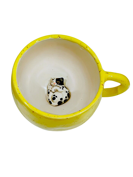 Кружка ручной работы с фигуркой внутри Котик, жёлтая, керамика, 400мл, фото 1.
