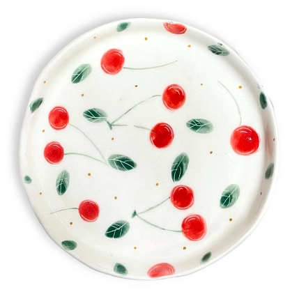 Блюдце ручной работы Чашки и поцелуи «Вишня», полуфарфор, 13 см, фото 1.