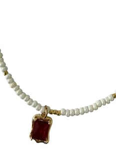 Чокер ручной работы с красной подвеской