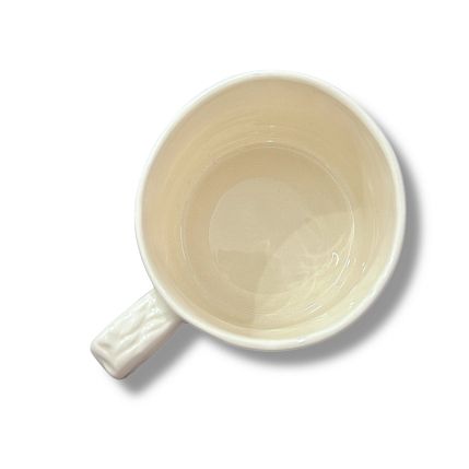 Кружка ручной работы с золотыми звёздочками и надписью "Ты делаешь достаточно", белая, фарфор, 300 мл, фото 4.