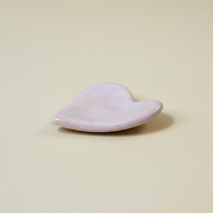Блюдце ручной работы Августа в виде сердечка, лавандовое, керамика, 6 см, фото 2.