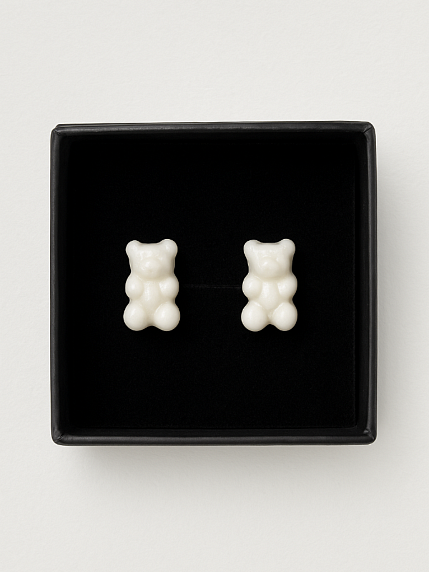 Сережки-гвоздики «Мармеладные мишки», белые, фарфор, фото 1.
