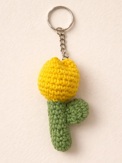Вязаный брелок Цилинская «Тюльпан», желтый, 7 см, фото 1.