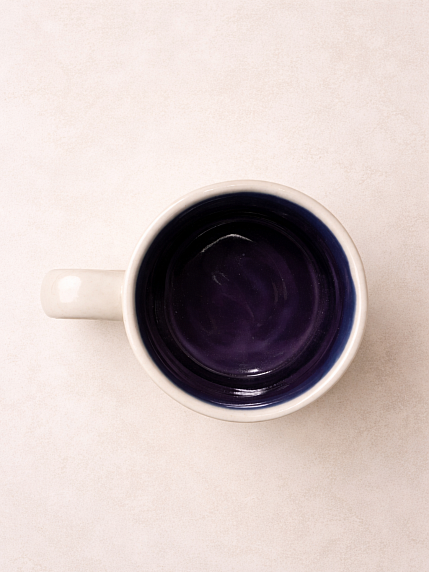 Кружка ручной работы Тата вытворяет/NF ceramics «Вокруг пи*дец, а я молодец», белая, керамика, 450 мл, фото 2.