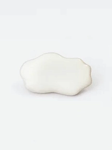 Брошь ручной работы Partala ceramics «Тучка», белая, керамика