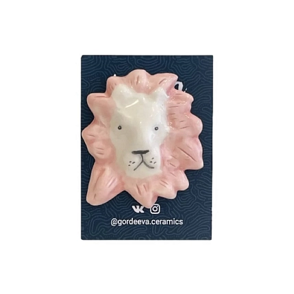 Брошь ручной работы Мария Гордеева «Лев», розовая, керамика, фото 1.