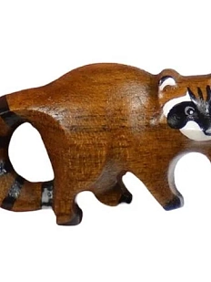 Брошь ручной работы «Енот», дерево