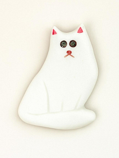 Брошь ручной работы «Белый кот»