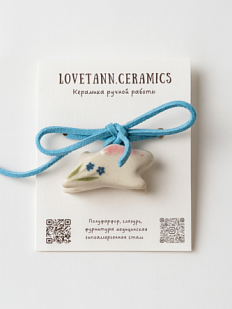 Чокер ручной работы «Зайка» с голубым цветочком, полуфарфор