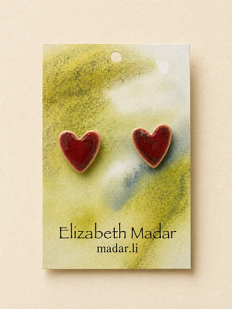 Серёжки-гвоздики Elizabeth Madar Сердечки, керамика, бордовые