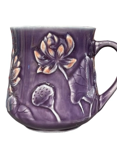 Кружка ручной работы Керамика Александры Пылиной «Лотос и карп», фиолетовая, фарфор, 430 мл