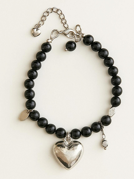 Браслет черный с камнями и сердцем, фото 1.