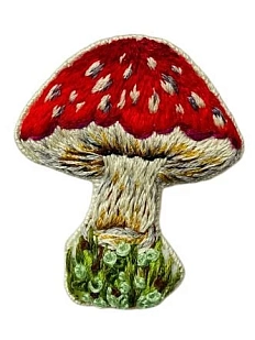 Брошь с ручной вышивкой «Мухомор», красная