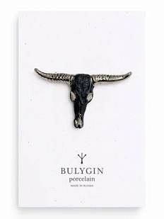 Брошь ручной работы Фарфор Булыгина «Бык», чёрно-серебристая
