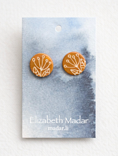 Серёжки-гвоздики Elizabeth Madar с цветочным орнаментом, круглые, керамика, оранжевые
