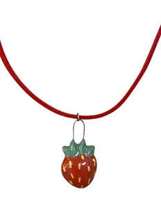 Чокер ручной работы Малёма «Клубничка» на красном замшевом шнурке, керамика