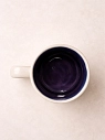 Кружка ручной работы Тата вытворяет/NF ceramics «Вокруг пи*дец, а я молодец», белая, керамика, 450 мл, превью фото 2