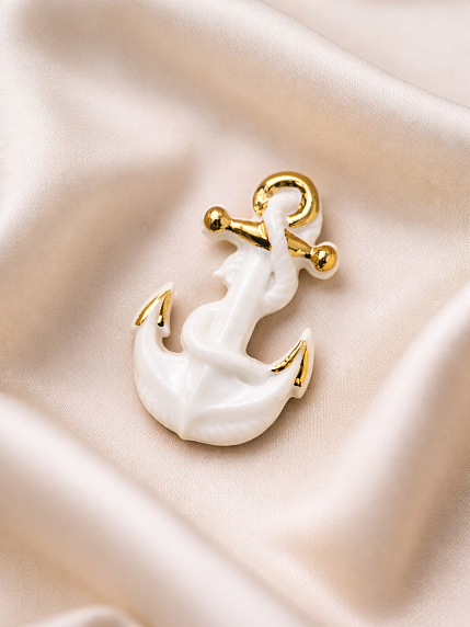 Брошь ручной работы Bulygin «Якорь», фарфор, бело-золотистая, фото 5.