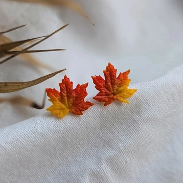 Серьги-гвоздики Подарки руками «Кленовые листочки», полимерная глина, фото 3.