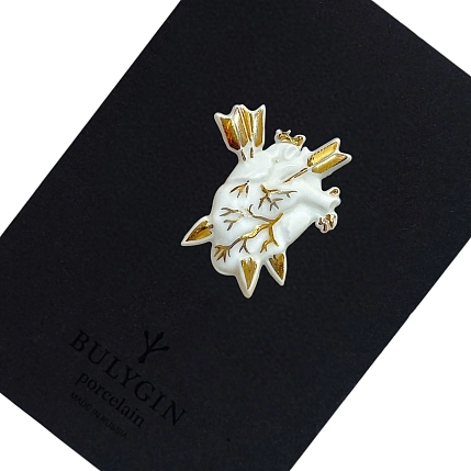 Брошь ручной работы Фарфор Булыгина «Разбитое сердце», бело-золотистая, фото 2.