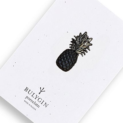 Брошь ручной работы Bulygin «Ананас», фарфор, чёрно-серебристая, фото 1.