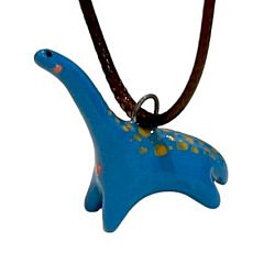 Кулон ручной работы с динозавром «‎Диплодок»‎, синий, керамика