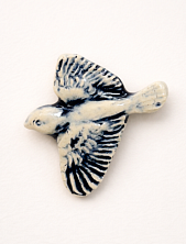 Брошь ручной работы Elizabeth Madar Птица объёмная, зелёная, керамика