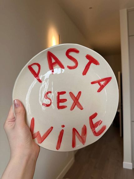 Тарелка ручной работы «Pasta Sex Wine», керамика, 23 см, фото 4.