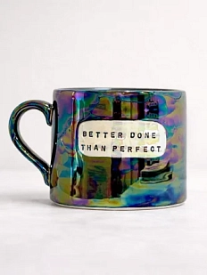 Кружка ручной работы Тата вытворяет/NF ceramics «Better done than perfect», перламутровая, керамика, 500 мл