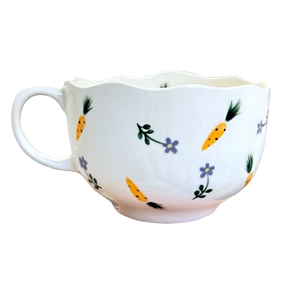 Чашка для чая ручной работы Slowday Ceramics в сиреневый цветочек и морковку «Винтаж», белая, полуфарфор, 600 мл, фото 1.