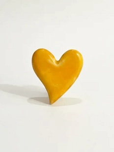 Брошь ручной работы КерамЕлКа «Частичка сердца», оранжевая, керамика