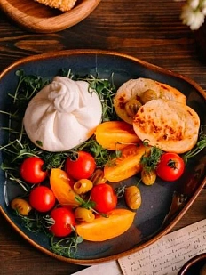 Тарелка плоская облака ручной работы VELES «Полночь Волшебства», фарфор, 24 см