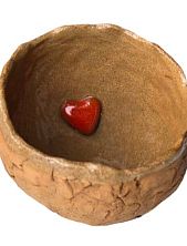 Пиала ручной работы Катя Вебер Кокос с трещинками с красным сердечком внутри, керамика, 150 мл