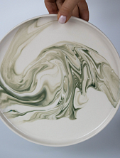 Блюдце ручной работы «Зелёный мрамор», полуфарфор, 14 см