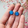 Серёжки-гвоздики «Соты», дерево, гипоаллергенный сплав, синие блёстки, превью фото 3