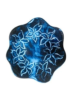 Тарелка фигурная ручной работы «Венок из лилий», керамика, 18 см